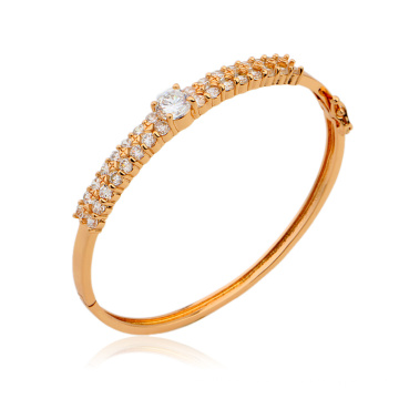 Xuping Fashion Elegant Bangle with Synthetic Cubic Zircon